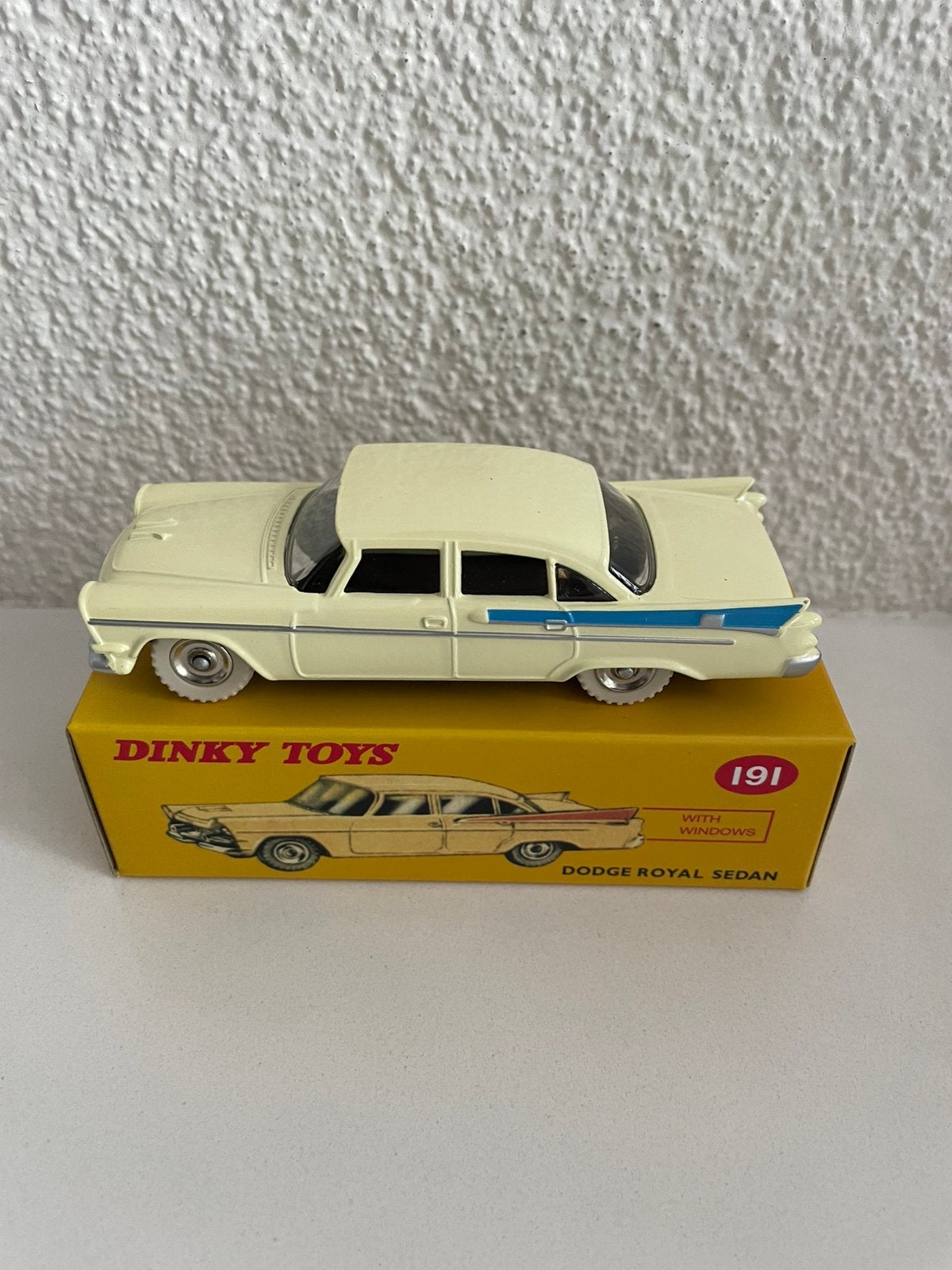 Dinky Toys 1:43 Dodge Royal Sedan 191 (Atlas), Ophalen of Verzenden, Nieuw, Auto, Dinky Toys