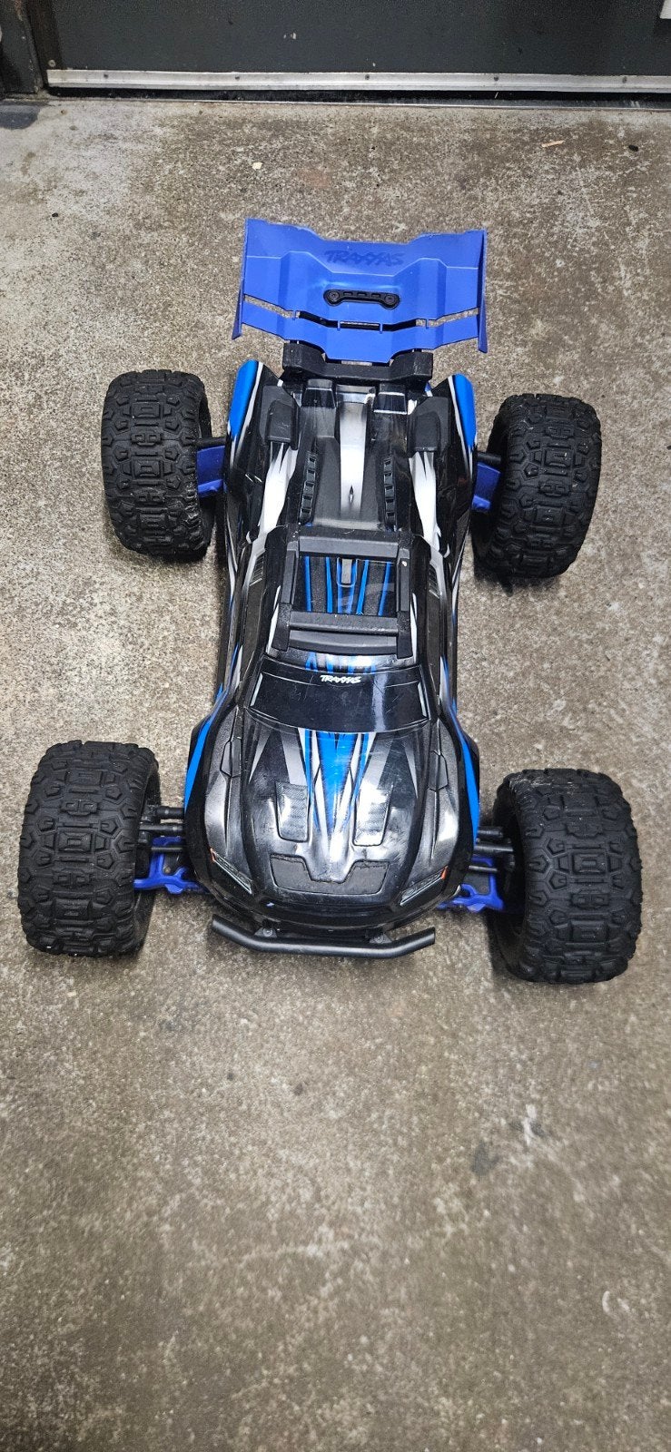 Traxxas Sledge., Hobby en Vrije tijd, Modelbouw | Radiografisch | Auto's, Gebruikt, Auto offroad, Schaal 1:8, Ophalen