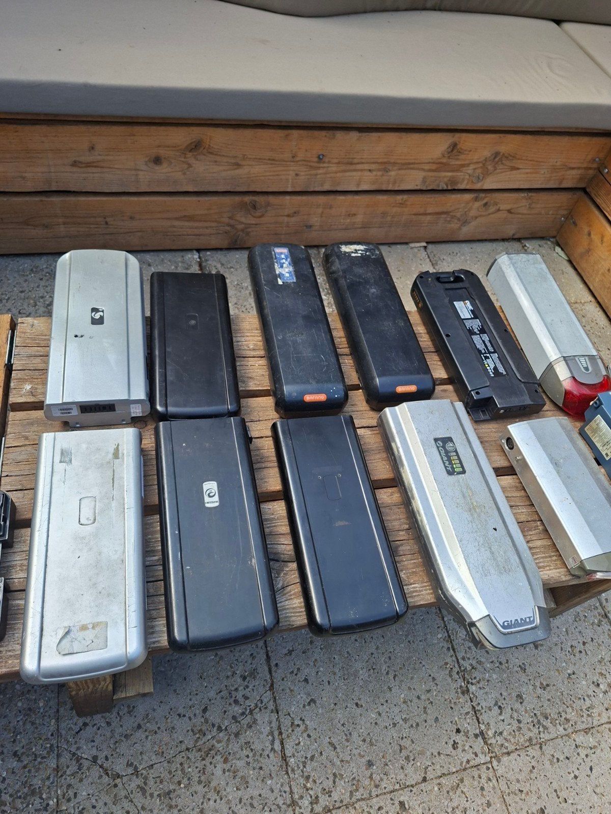 11 x fiets accu.s zijn defect en voor revisie of onderdelen., Ophalen, Gebruikt