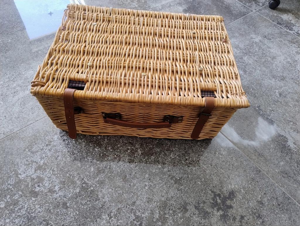 Picknickmand in goede staat, Ophalen of Verzenden