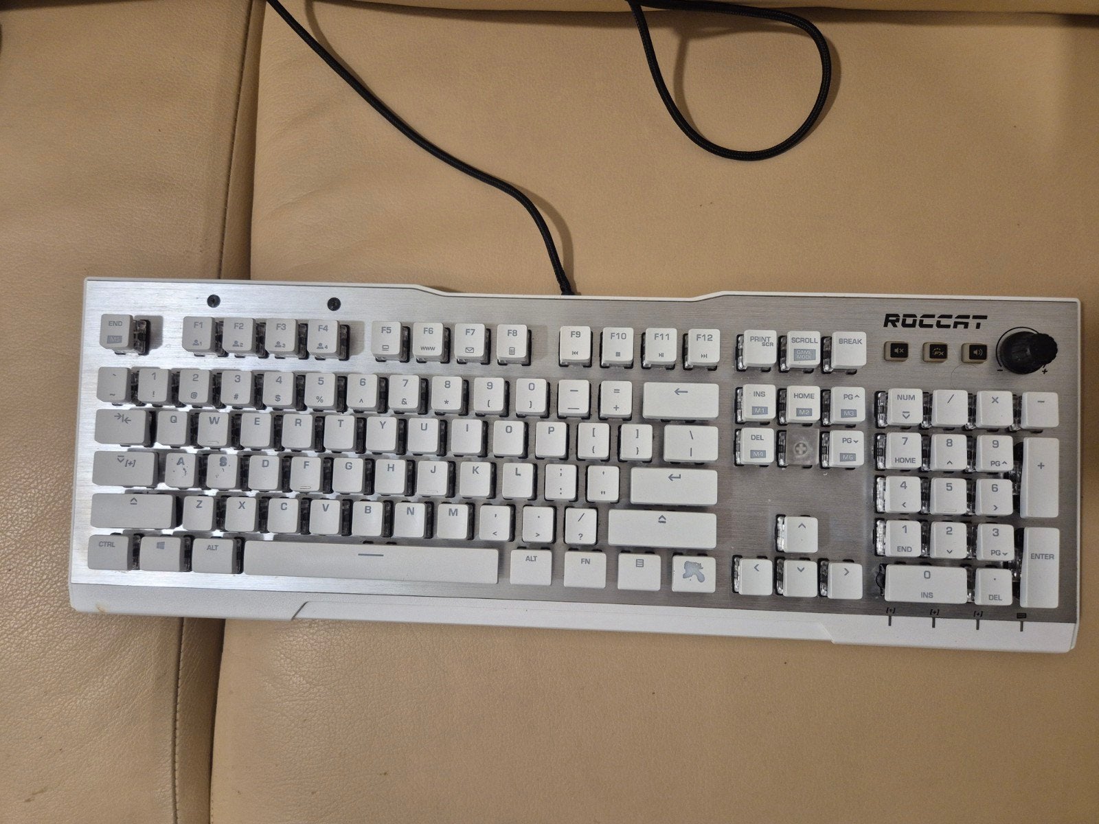Roccat Vulcan 122 AIMO RGB Mechanisch Gaming Keyboard, Computers en Software, Toetsenborden, Ophalen of Verzenden, Gaming toetsenbord