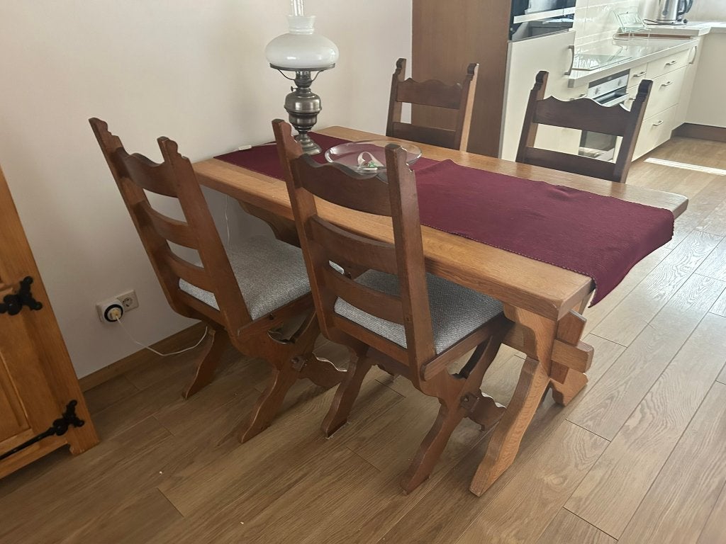 Eethoek Oisterwijk – massief houten tafel + 4 stoelen, Ophalen, Gebruikt, Klassiek landelijk, massief houten, nostalgisch, 4 tot 6 stoelen