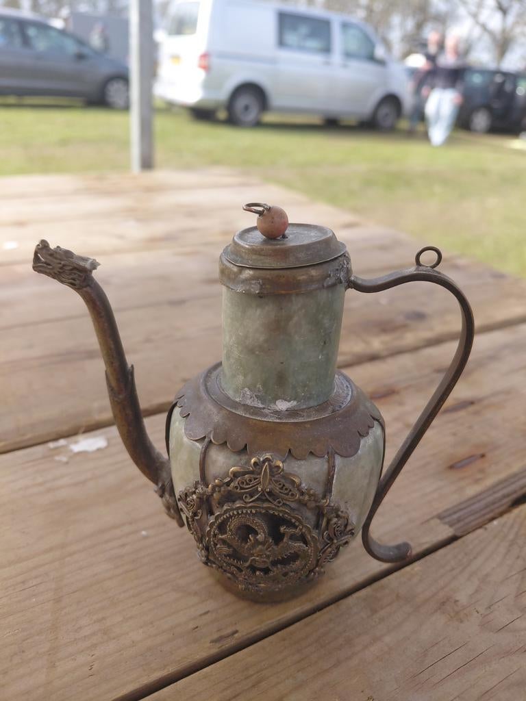 Antieke Chinese theepot met drakenmotief en jade-inleg, Ophalen of Verzenden