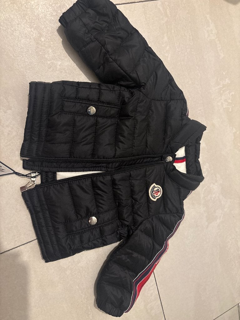 Orginele Moncler jasje maat 62(1t/m 6 maanden), Ophalen, Moncler, Jongetje of Meisje, Zo goed als nieuw