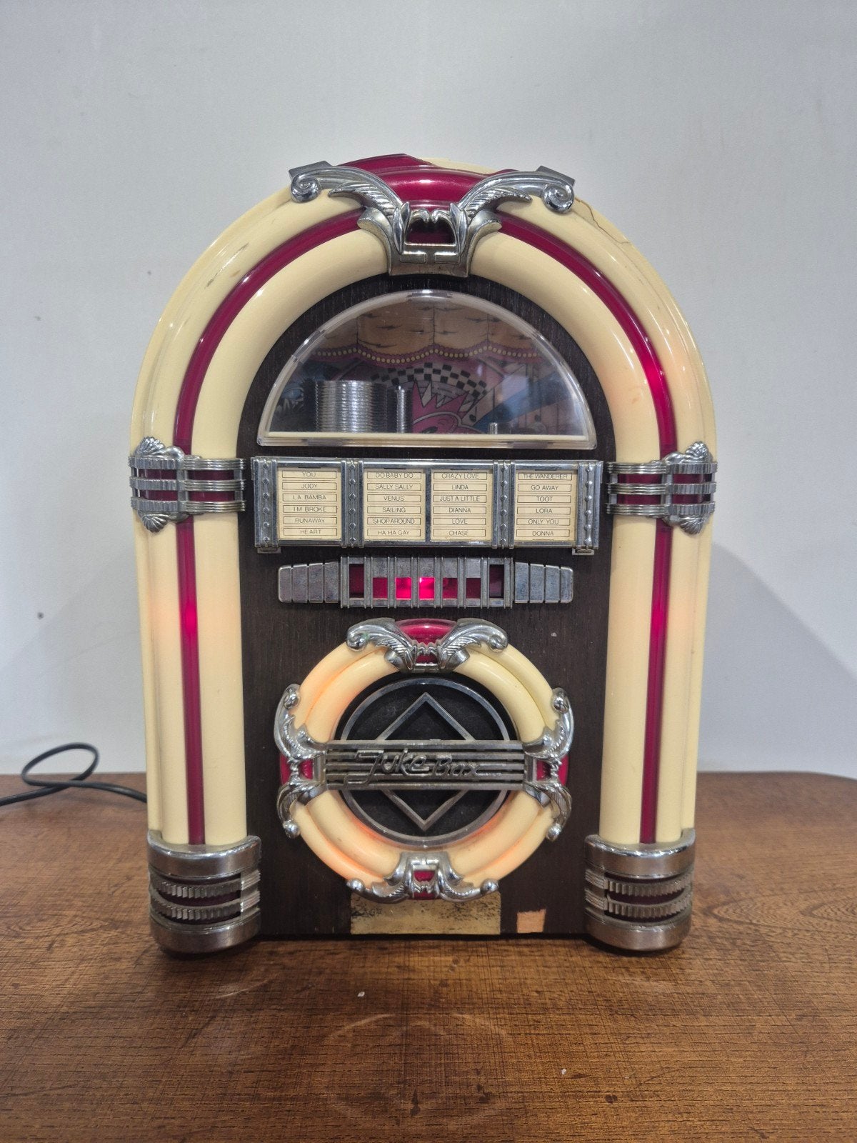 Vintage miniatuue jukebox met casette deck en radio., Overige merken, Gebruikt, Onbekend, Ophalen of Verzenden