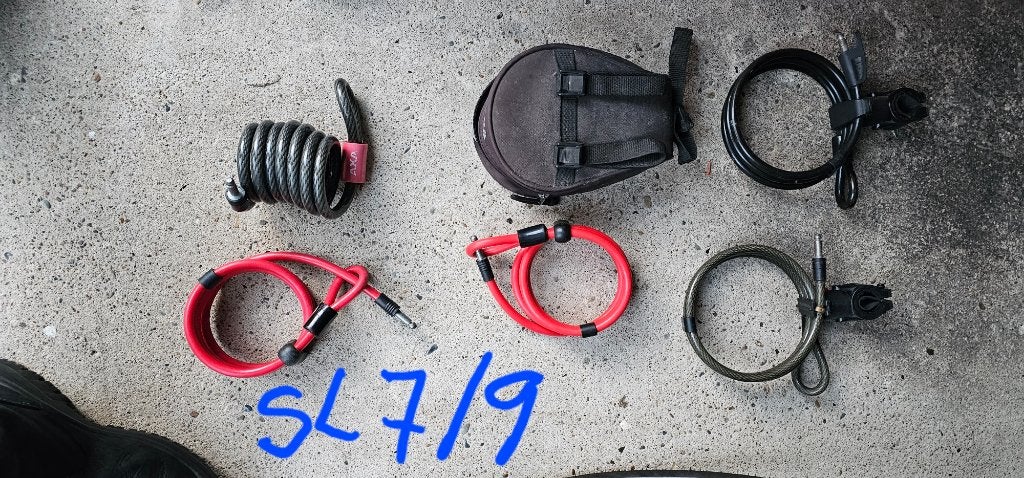 Diverse insteekkabels van Axa SL7, SL9 en Axa defender., Ophalen of Verzenden, Zo goed als nieuw, Insteekslot
