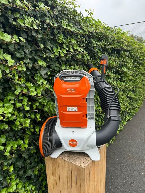 Stihl BGA 300.0 ruggedragen bladblazer - demo 2024, Tuin en Terras, Bladblazers, Gebruikt, Stihl
