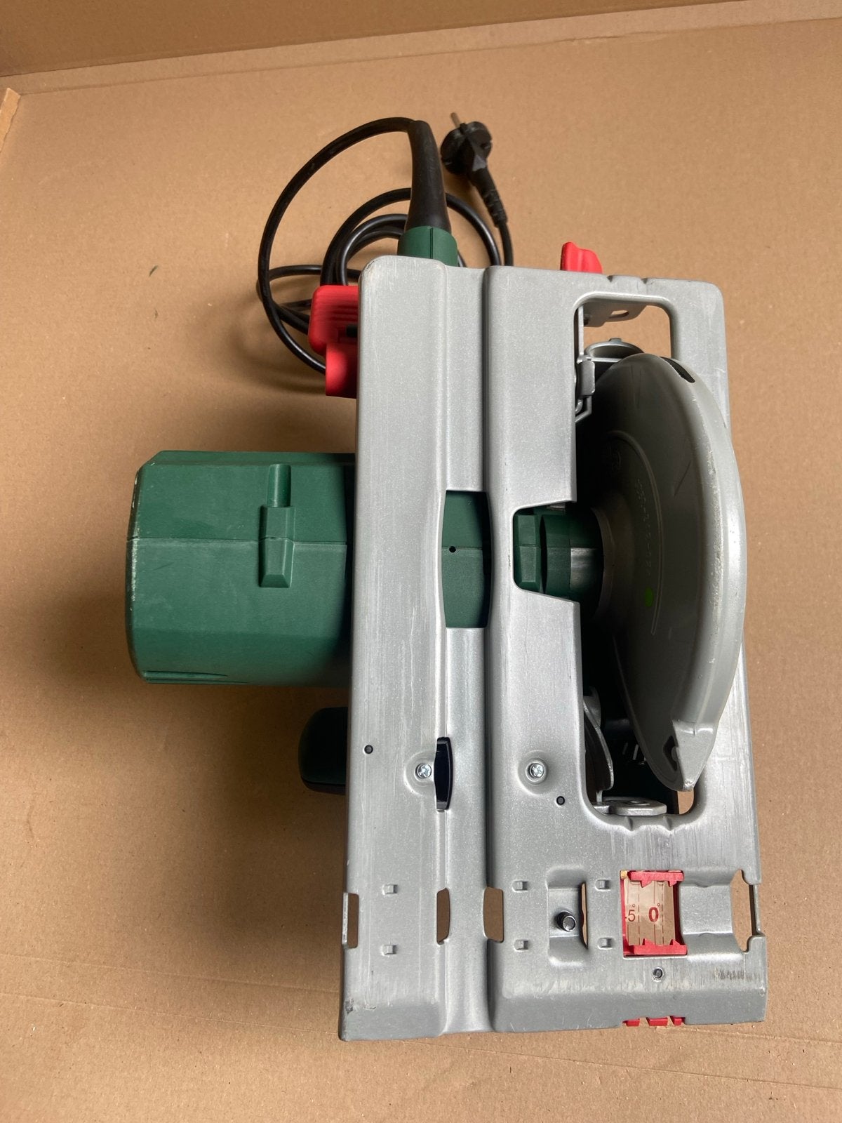 Bosch Cirkelzaag PKS 55 A - zeer weinig gebruikt, Doe-het-zelf en Verbouw, Ophalen, Cirkelzaag, 600 tot 1200 watt, Zo goed als nieuw
