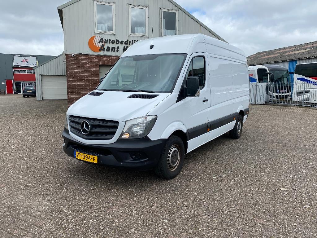 Mercedes-Benz Sprinter 313CDI AUTOMAAT AIRCO APK April 2027, Automaat, Euro 5, Zwart, 4 cilinders