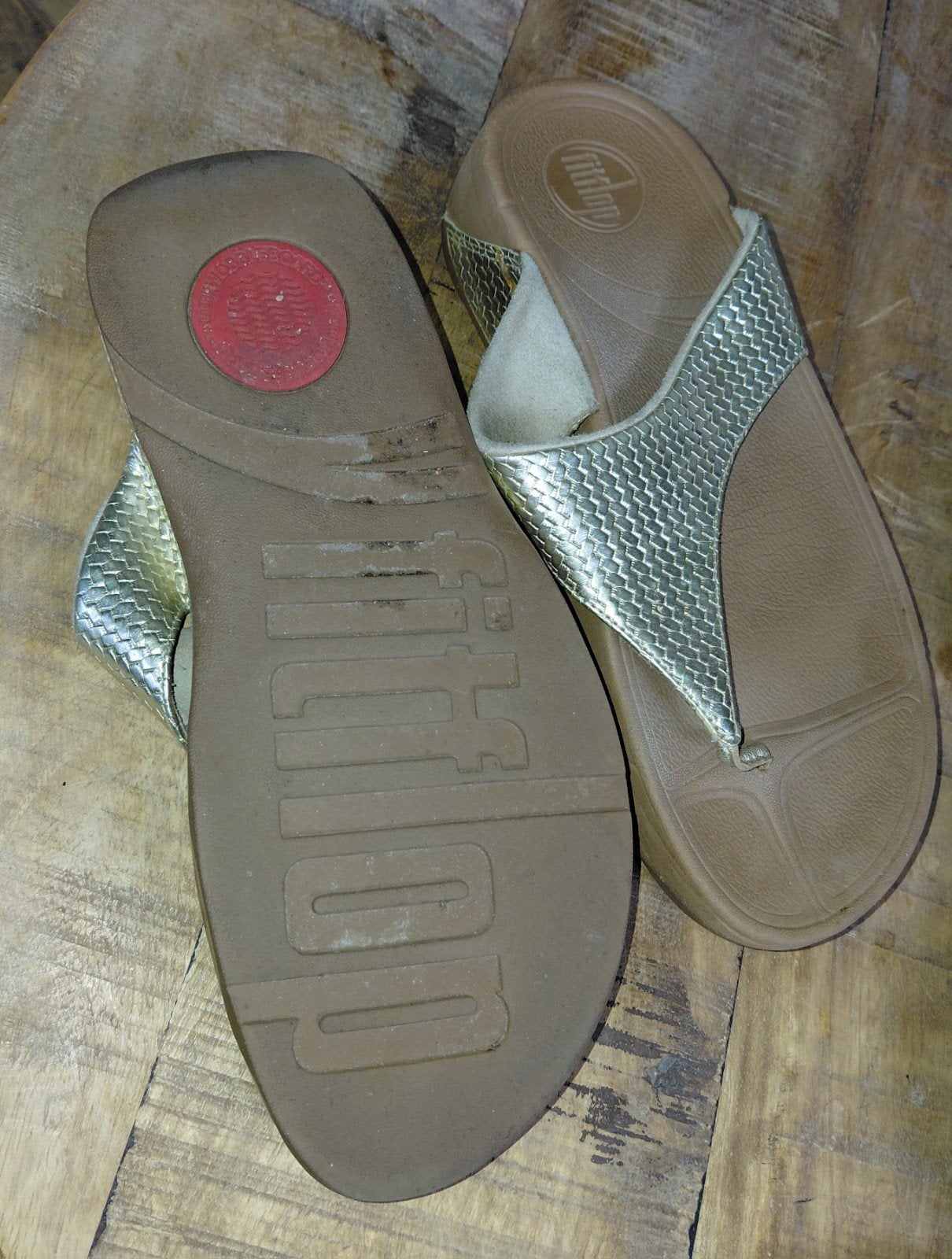 FitFlop teenslippers goudkleurig maat 38, Kleding | Dames, Slippers, Overige kleuren, FitFlop, Ophalen of Verzenden