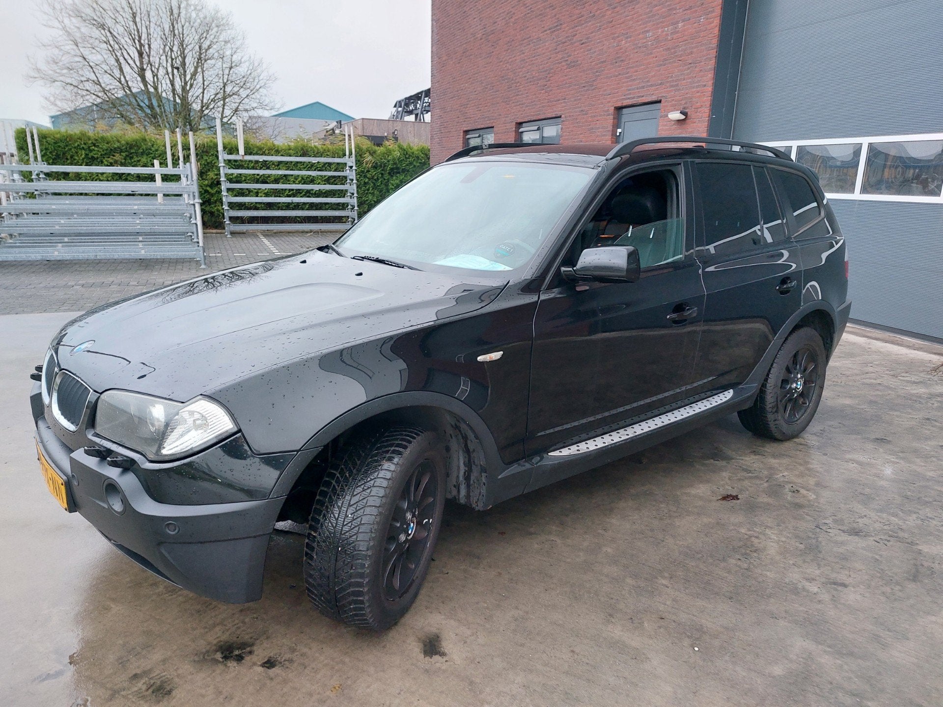 BMW X3 2.0d High Executive 4WD Airco/ECC/Navigatie/Leer UNIE, Auto's, BMW, Zwart, 150 pk, Automatische klimaatregeling, Zwart