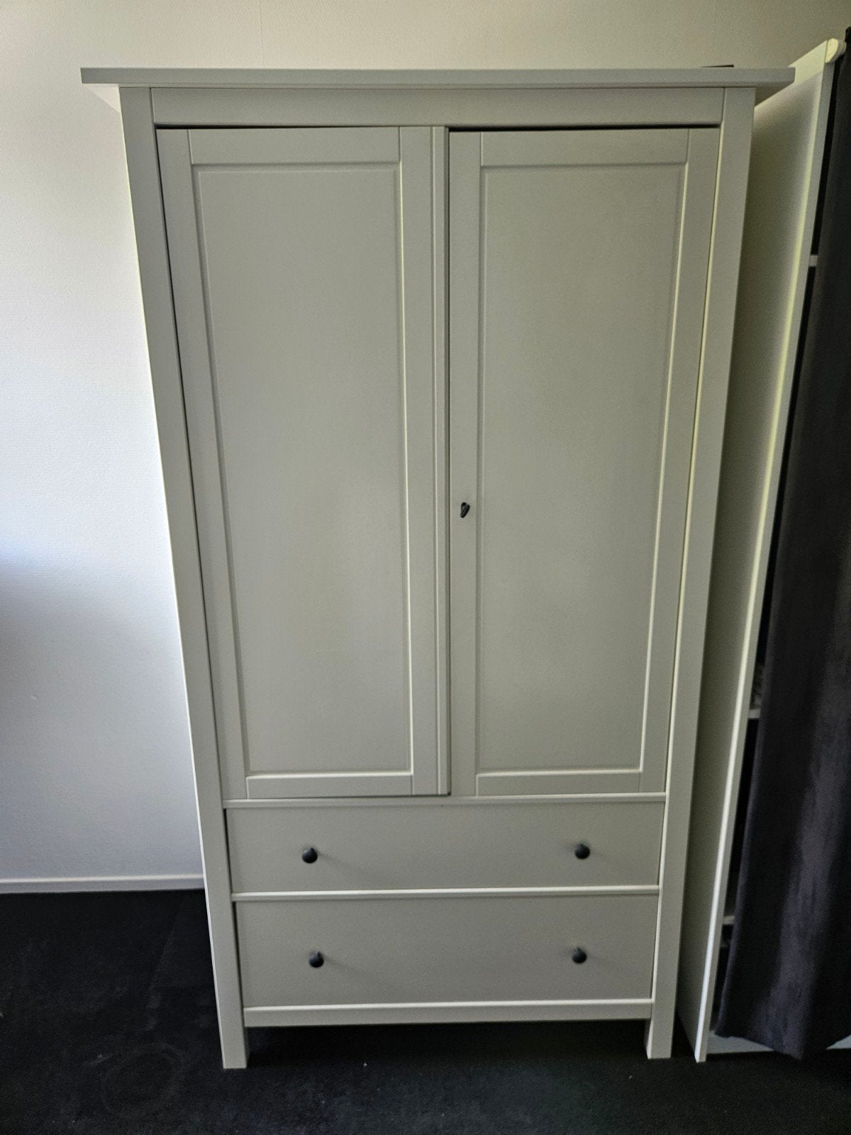 Ikea Hemnes kledingkast met hanggedeelte en 2 lades, Huis en Inrichting, Ophalen, Gebruikt, 200 cm of meer, Met lade(s)