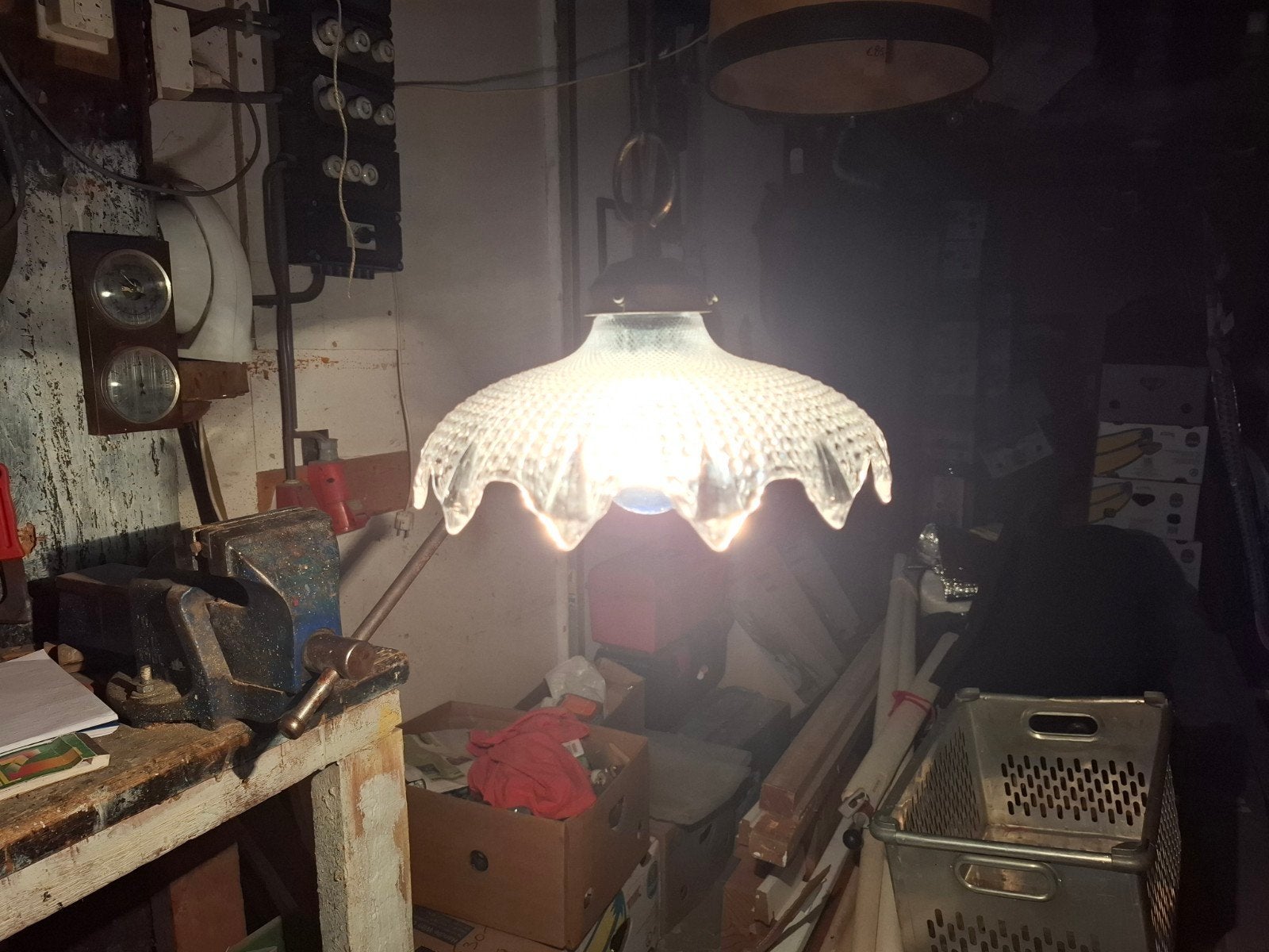 Vintage hanglamp met glazen kap Glas 30e jaren, Antiek en Kunst, Antiek | Lampen, Verzenden