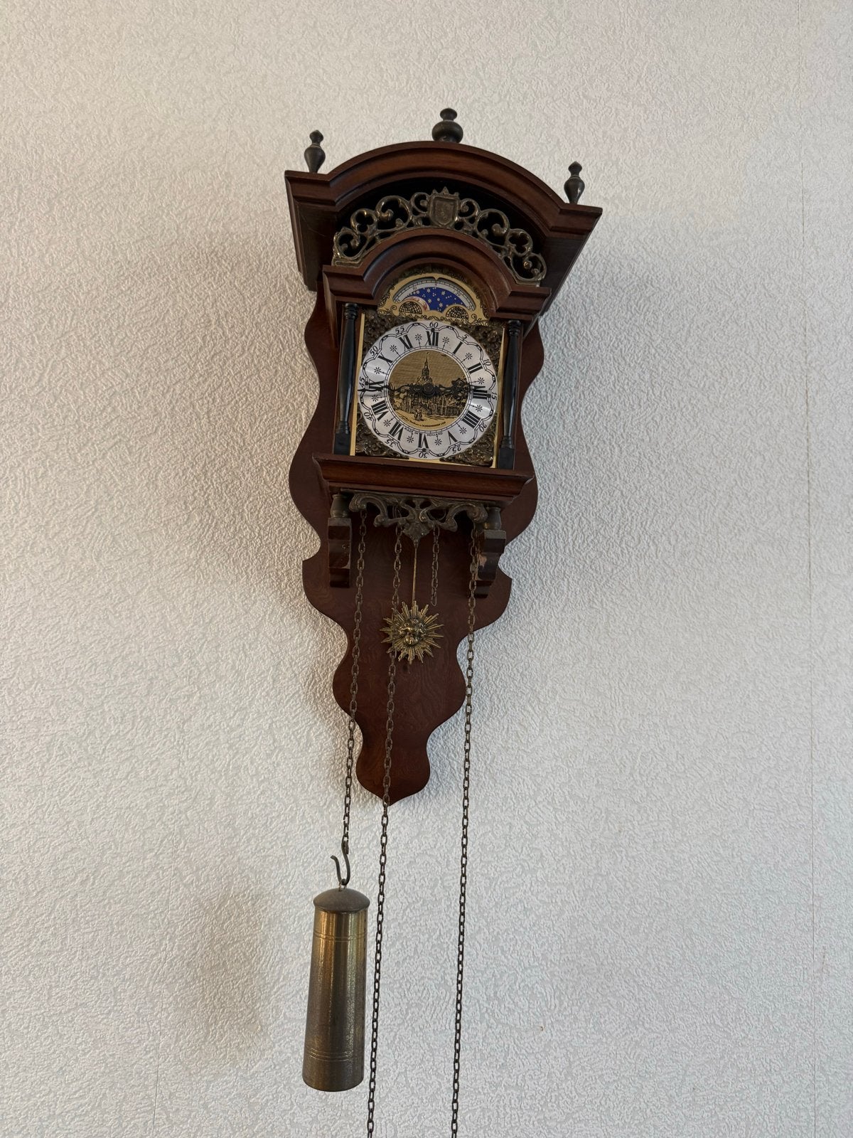 Antieke wandklok met maanfase en slinger, Antiek en Kunst, Ophalen