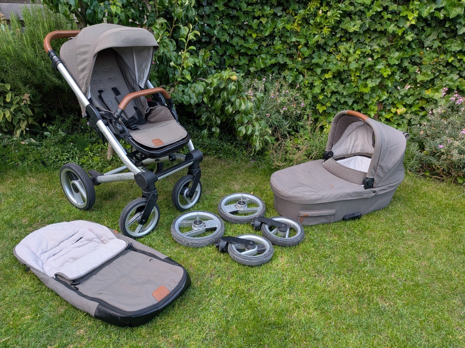Mutsy Nio wandelwagen / kinderwagen, Ophalen, Mutsy