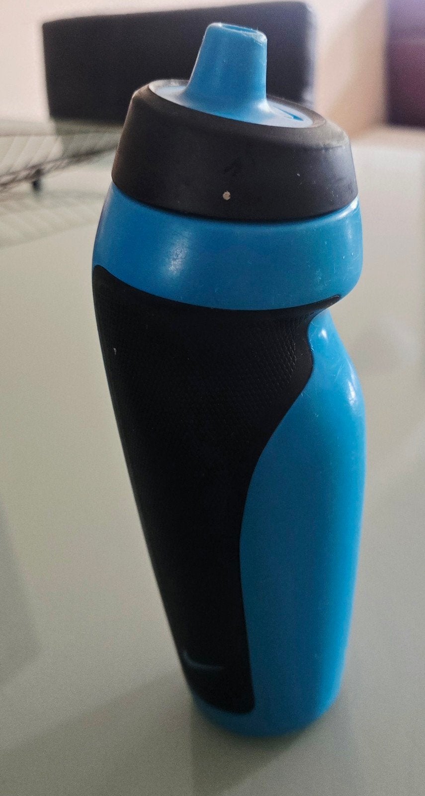 Nike bidon - Blauw met zwarte grip, Ophalen of Verzenden, Gebruikt