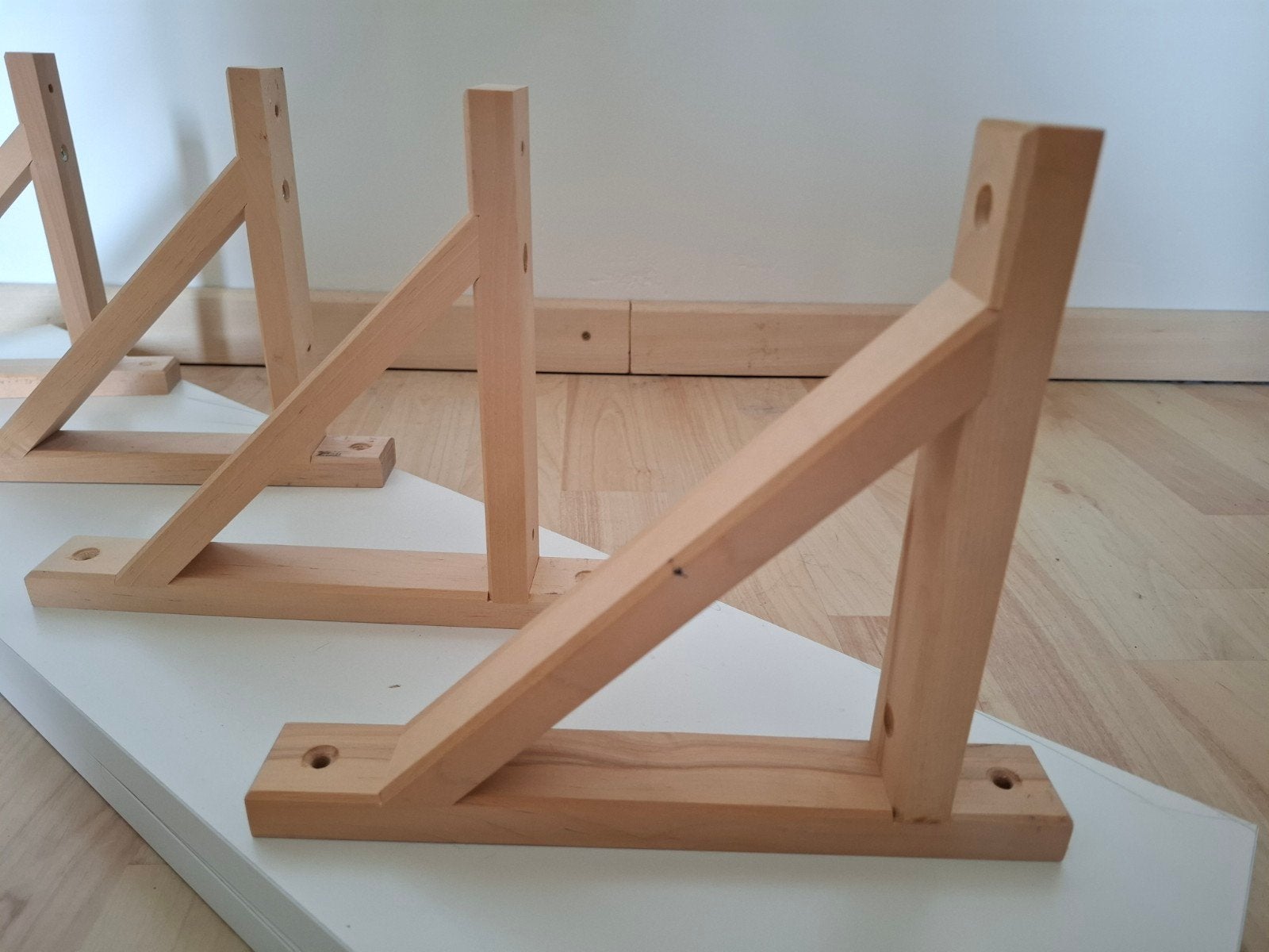 IKEA EKBY VALTER Plankdragers met 2 Planken, Huis en Inrichting, Woonaccessoires | Wandplanken en Boekenplanken, Ophalen, Zo goed als nieuw