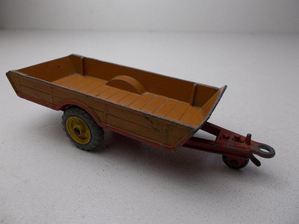 1958 Dinky Toys 320 HALESOWEN FARM TRAILER I.g.st., Ophalen of Verzenden, Zo goed als nieuw, Tractor of Landbouw, Dinky Toys