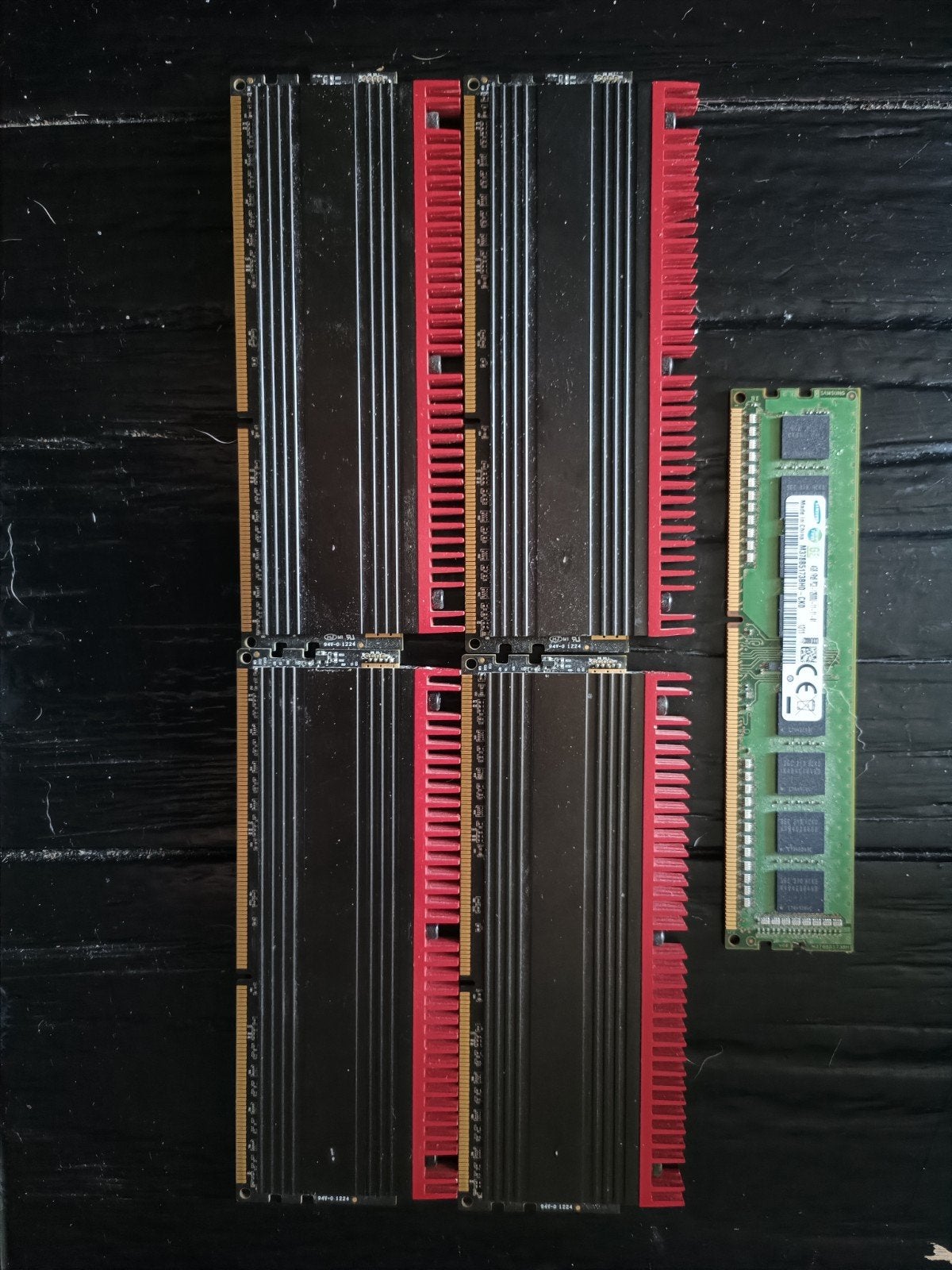 Corsair Dominator DDR3 RAM (4x4GB) + Samsung DDR3 (4GB), Gebruikt, DDR3, Ophalen of Verzenden, Desktop