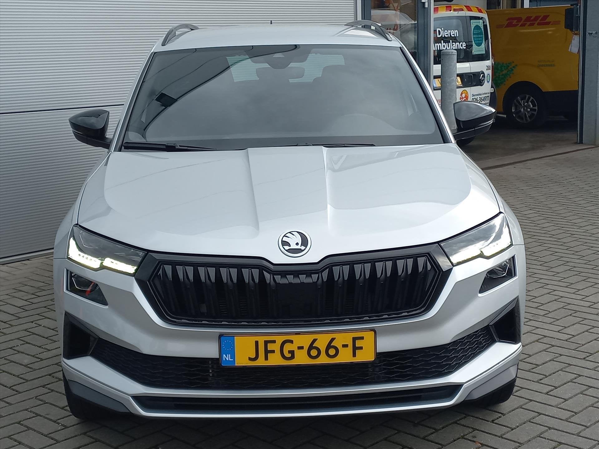 Skoda Karoq Sportline Business 150pk DSG | daptive Cruise Co, Auto's, Stof, 4 cilinders, 1317 kg, Karoq