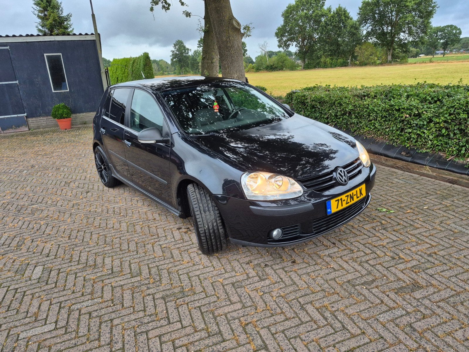 Volkswagen Golf 1.6 75KW 2008 Zwart, Auto's, Voorwielaandrijving, Zwart, 4 cilinders, 620 kg