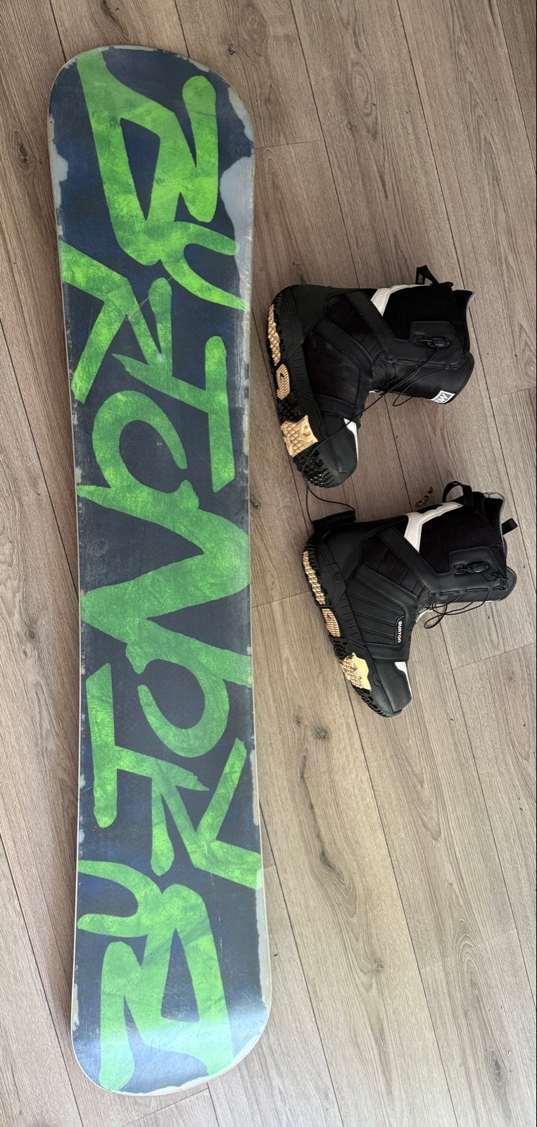 Burton snowboard  met snowboots, Ophalen of Verzenden, Gebruikt, Board