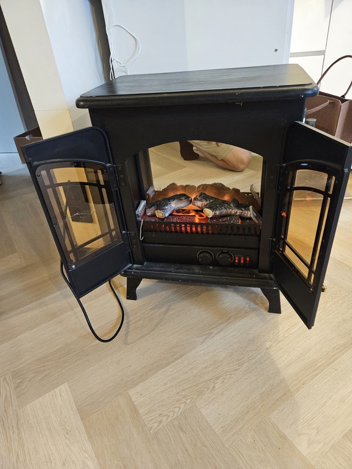 Elektrische open haard mat zwart met licht en warmte, Huis en Inrichting, Haarden, Ophalen of Verzenden
