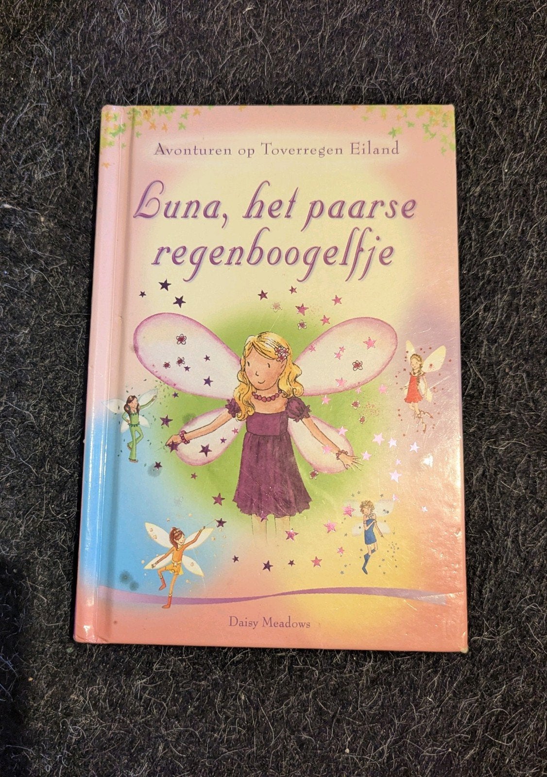 Luna, het paarse regenboogelfje - Daisy Meadows, Ophalen of Verzenden, Zo goed als nieuw, Daisy Meadows, Fictie