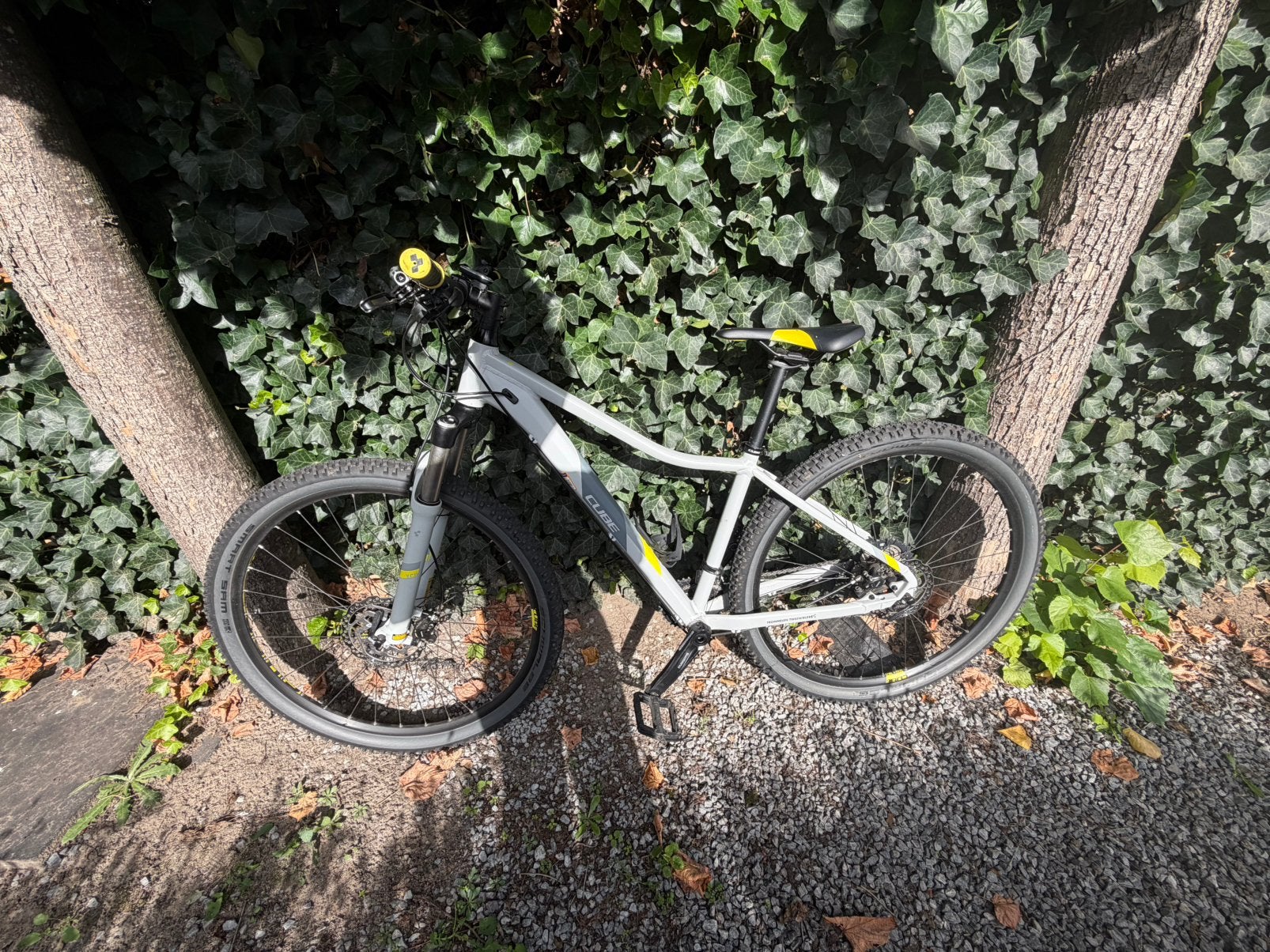 Foto 3 van Dames mountainbike Cube 17 inch