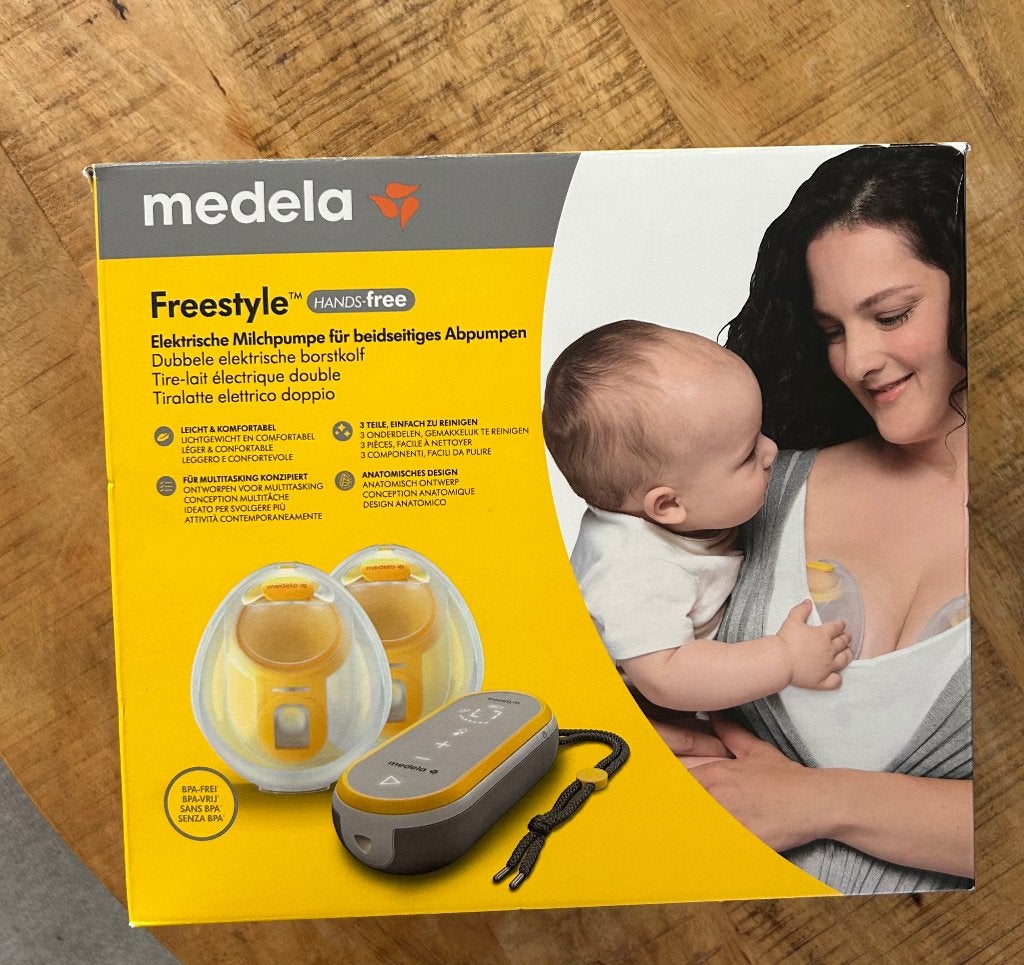 Medela Freestyle borstkolf + accessoires, Kinderen en Baby's, Babyvoeding en Toebehoren, Ophalen, Zo goed als nieuw, Borstkolf