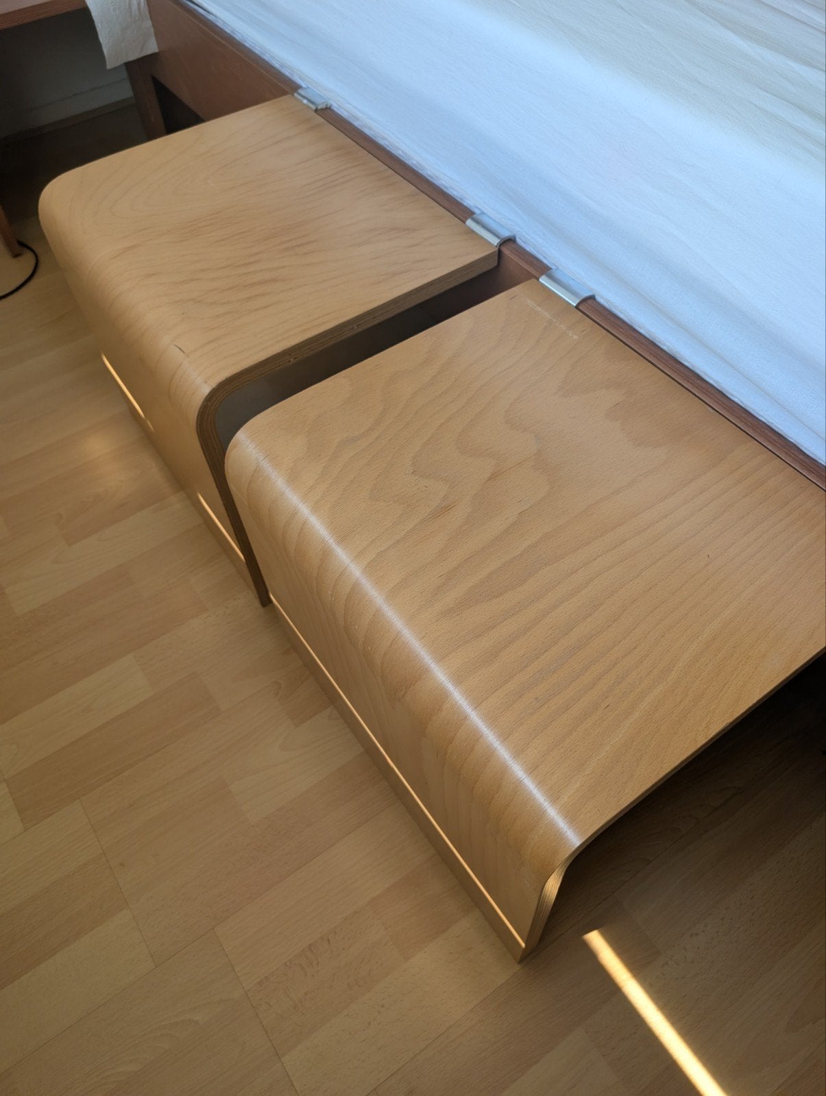 Auping Auronde Beuken Aanhangtafeltjes 34.5 cm hoog, Verzenden, Hout