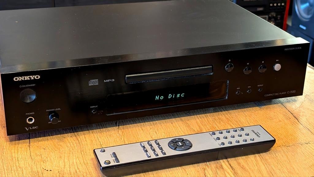 ONKYO C-7030 • GARANTIE • AFSTANDBEDIENING • GEREVISEERD, Overige merken, Rick's Audio 
De Kempen 18 
6021PZ Budel 
+31 (0)495 785698
info@ricks-audio.com