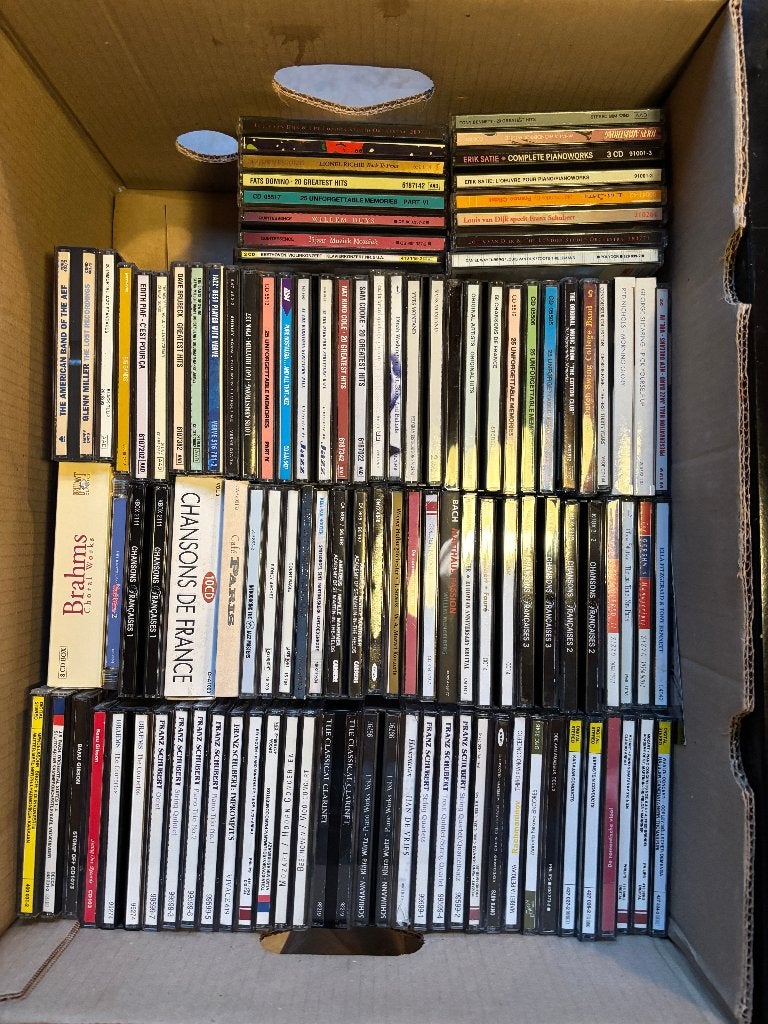 ruim 450 cd's zeer divers plus radio-  cassette- cd-speler, Ophalen, Zo goed als nieuw
