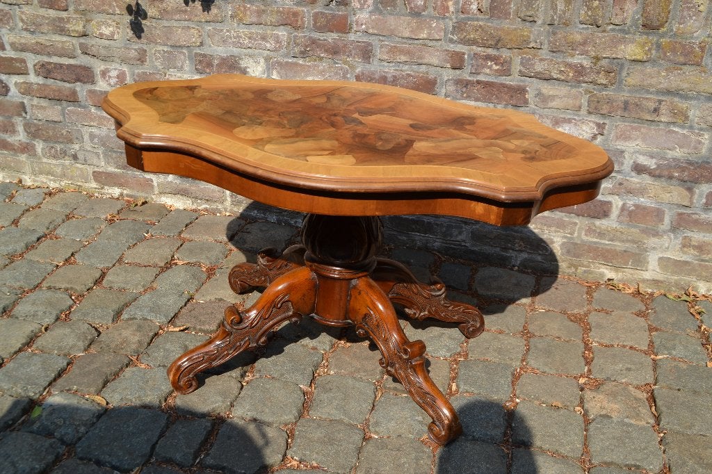 Prachtige antieke tafel met ingelegd blad, Ophalen