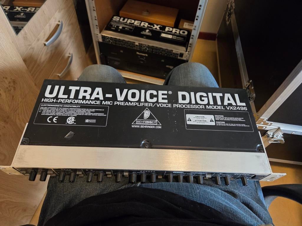 Behringer Ultra-Voice Digital VX2496, Muziek en Instrumenten, Mengpanelen, Ophalen of Verzenden, Gebruikt, Minder dan 5 kanalen