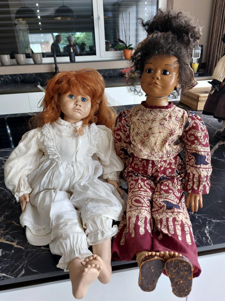 Twee Vintage Poppen: Roodharige en Donkere Pop, Verzamelen, Poppen, Ophalen of Verzenden