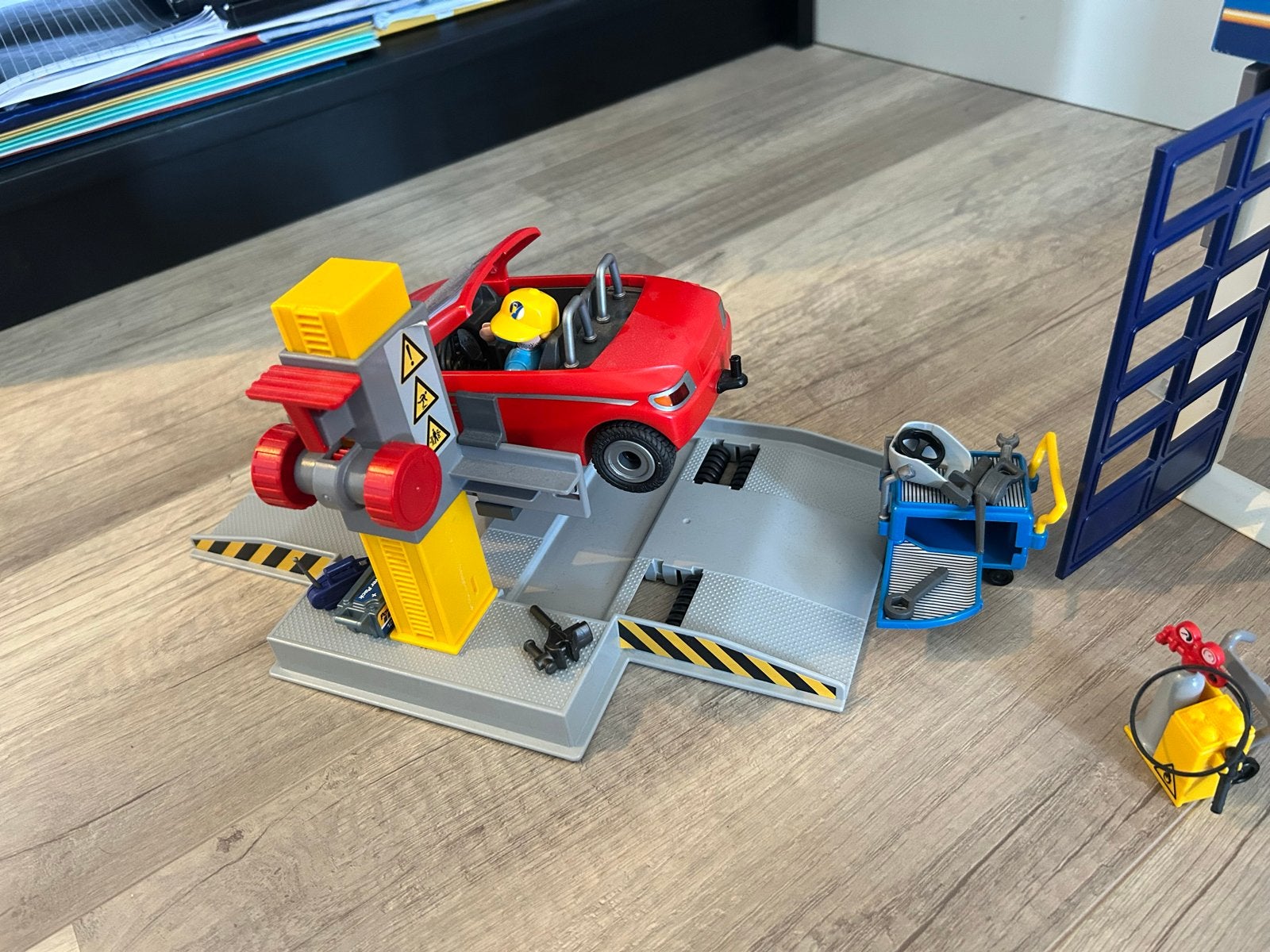 Playmobil garage met auto en werkende brug, Gebruikt, Gebouw, Losse onderdelen, Ophalen of Verzenden