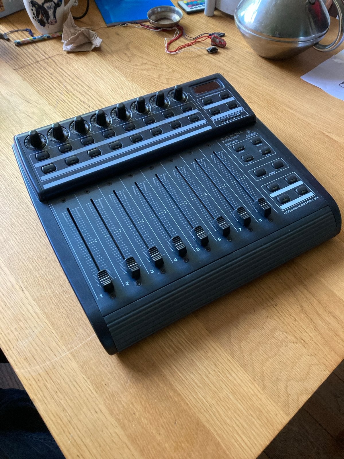 Behringer B-Control Fader BCF2000 USB/MIDI Controller, Ophalen of Verzenden, Gebruikt, 5 tot 10 kanalen