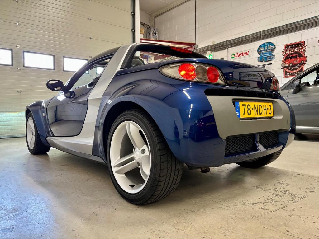 Smart Roadster 0.7 BJ.04|110pK|FLIPPERS|16Inch|Eibach verlaa, Automaat, Gebruikt, Zwart, Elektrische ramen
