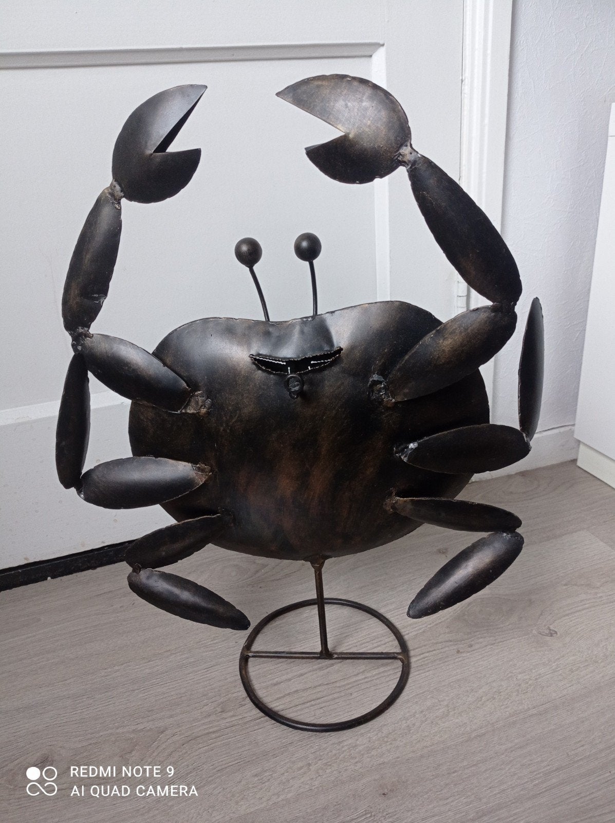 metalen krabbeeld is een decoratief kunstwerk,, Ophalen of Verzenden