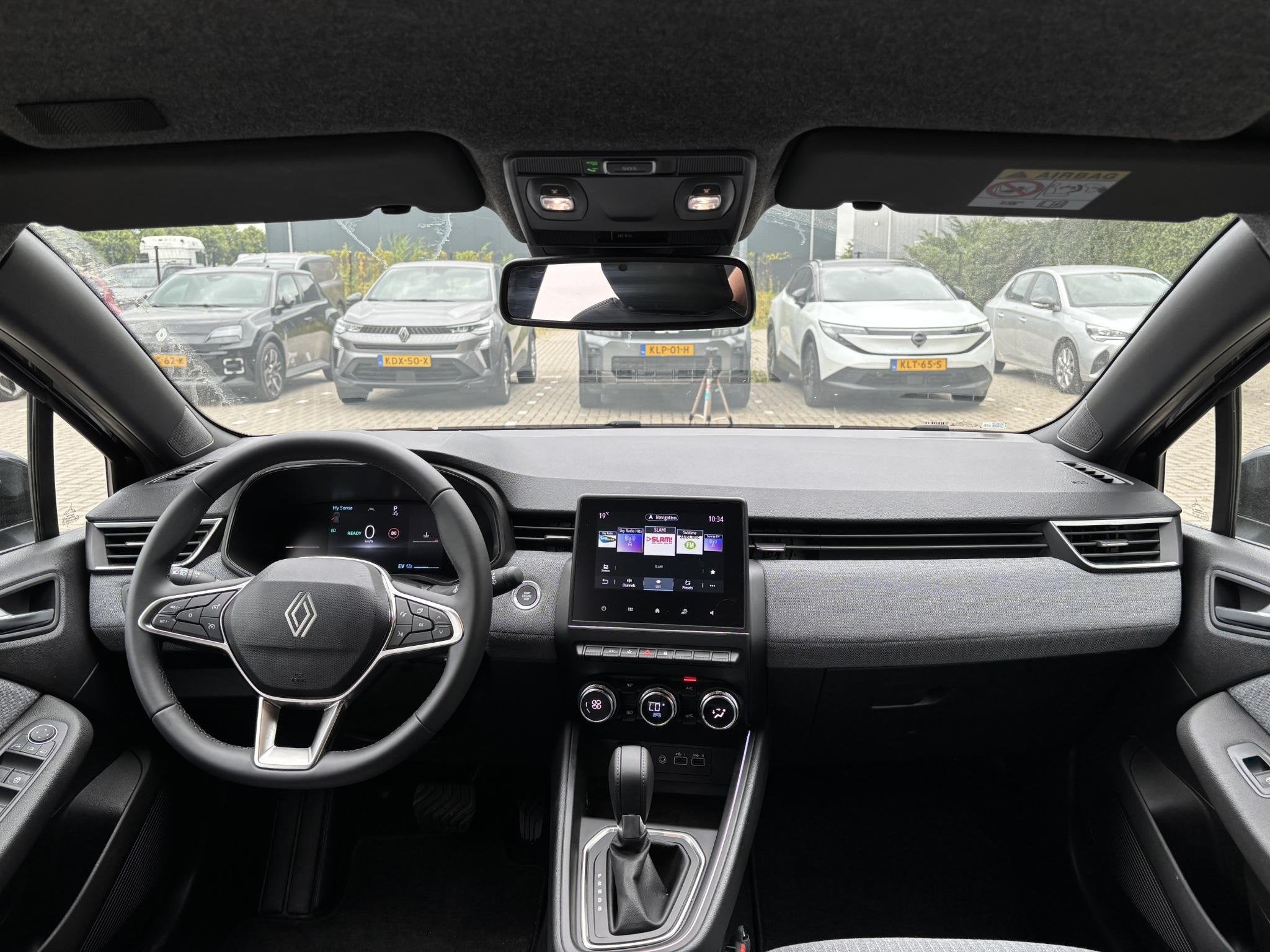 Renault Clio 1.6 E-Tech Full Hybrid 145 techno | 1e Eig | Na, Auto's, Gebruikt, Euro 6, Leder en Stof, Zwart