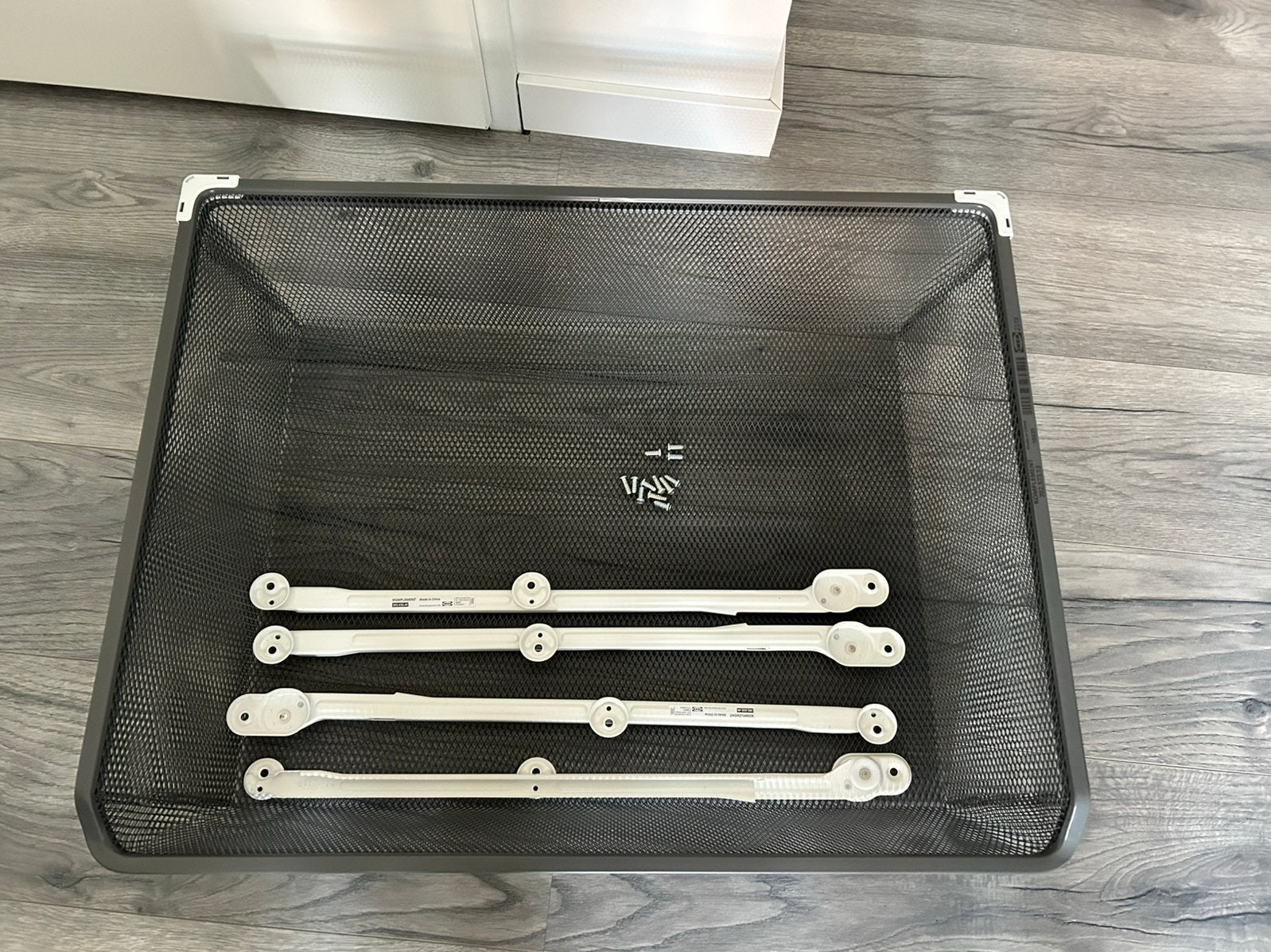 2 stuks Ikea draadmanden met rails, Ophalen, 50 tot 100 cm, Zo goed als nieuw, Minder dan 100 cm