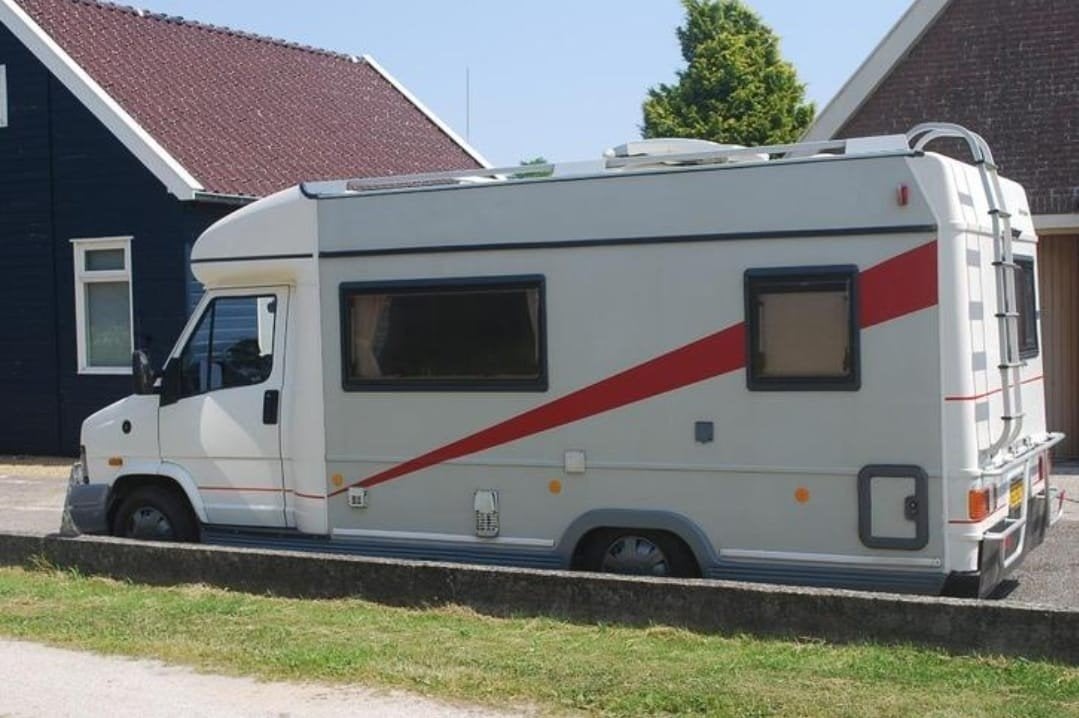 Compacte en complete camper - Klaar voor avontuur!, Caravans en Kamperen, Campers, Particulier