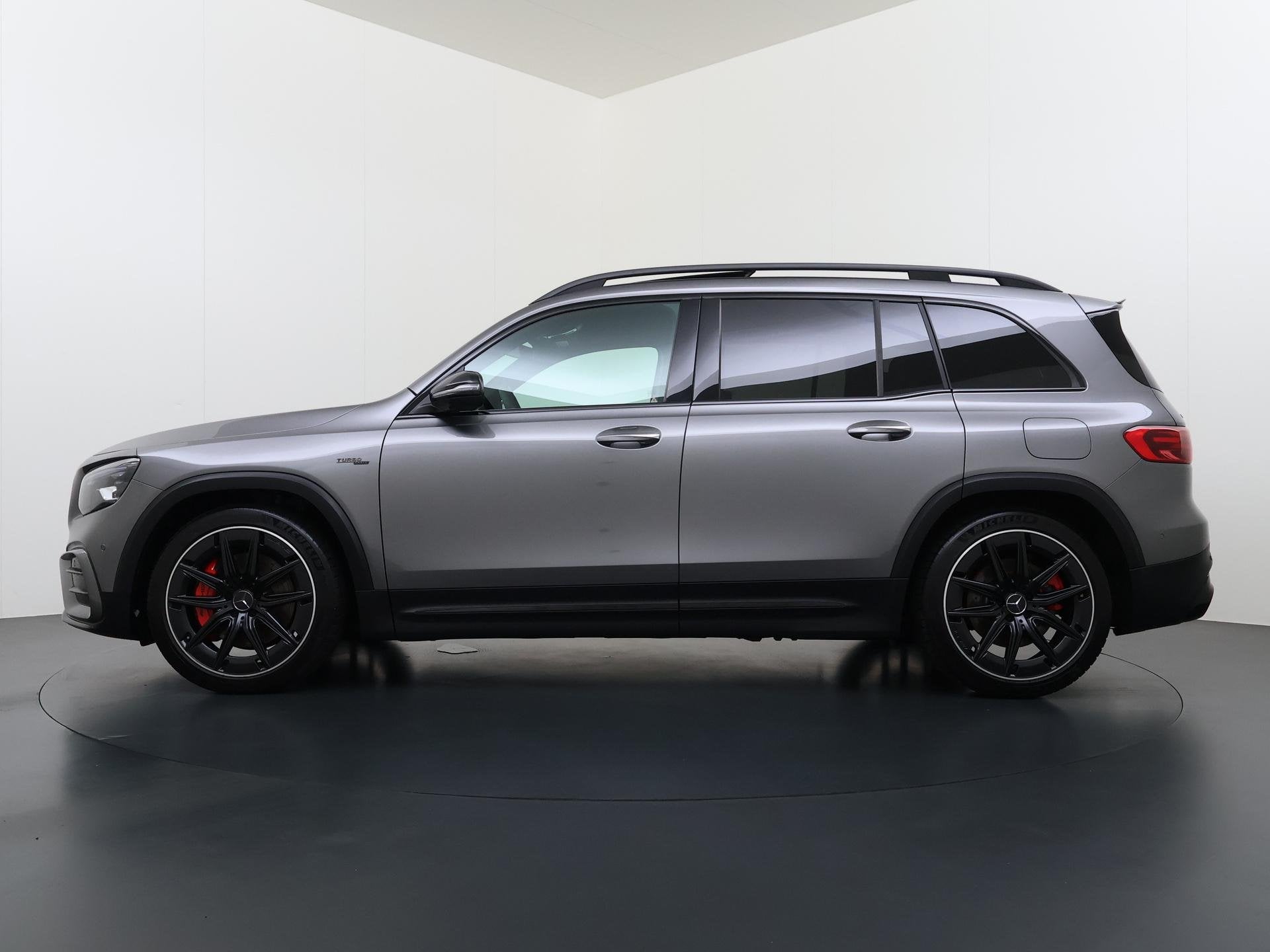 Mercedes-Benz GLB AMG 35 4MATIC | Panorama - Schuifdak | Mem, Auto's, Automaat, Stof, 4 cilinders, 11 km/l