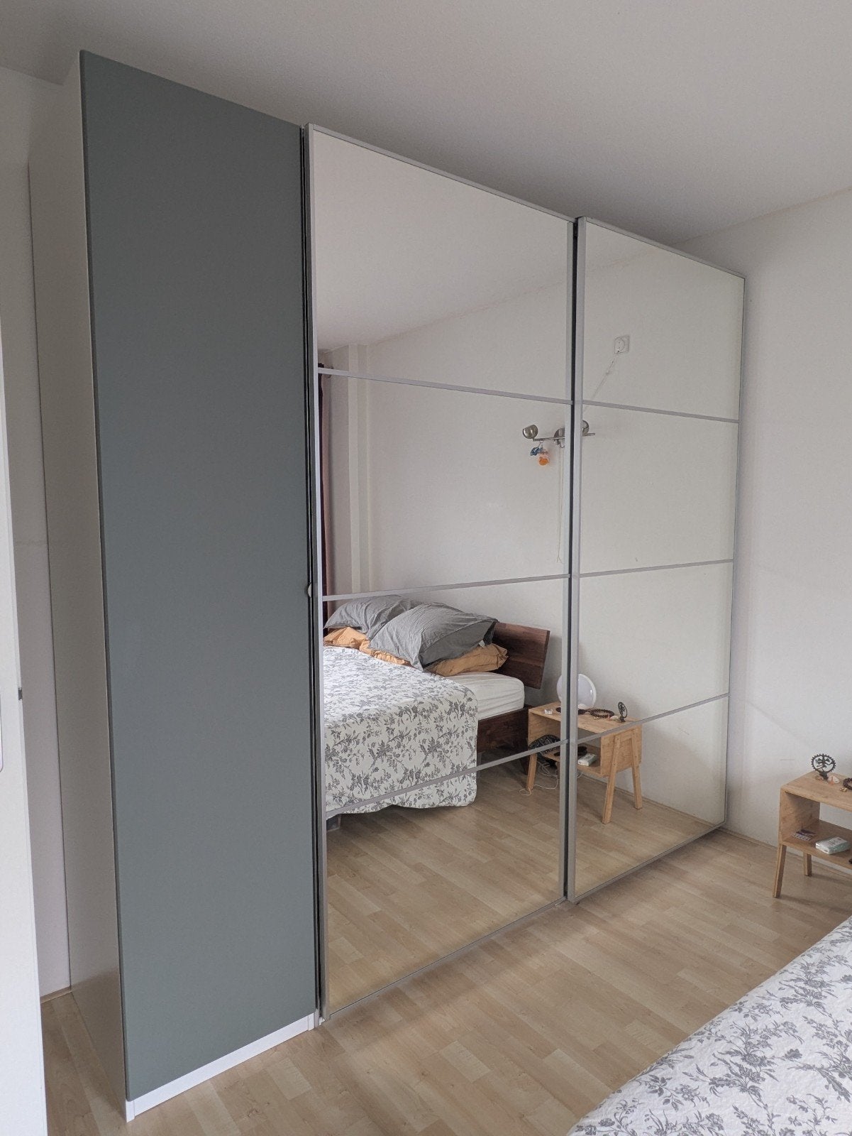 IKEA PAX Kledingkast met spiegeldeuren en lades, Modern, functioneel, Zo goed als nieuw, 200 cm of meer, 50 tot 75 cm