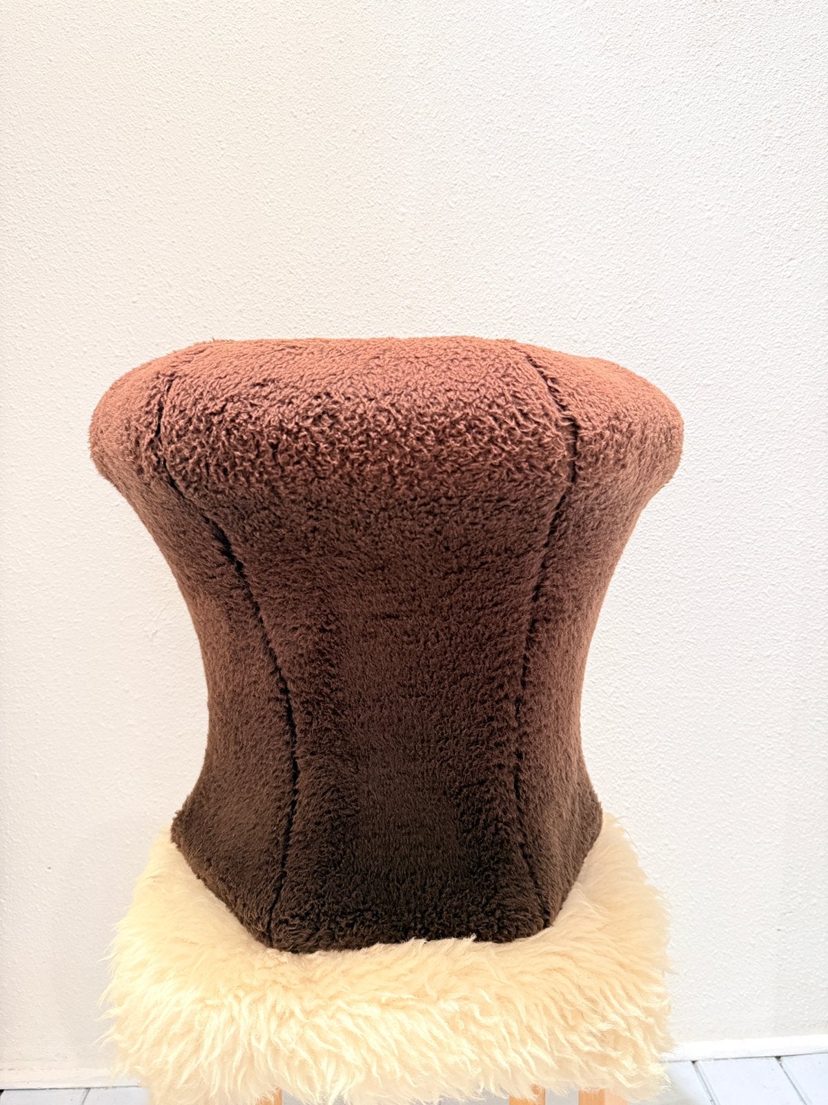 Vintage 70s Mushroom Stool – Chocolate Teddy, Huis en Inrichting, Vintage, Overige materialen, Vintage, Vintage