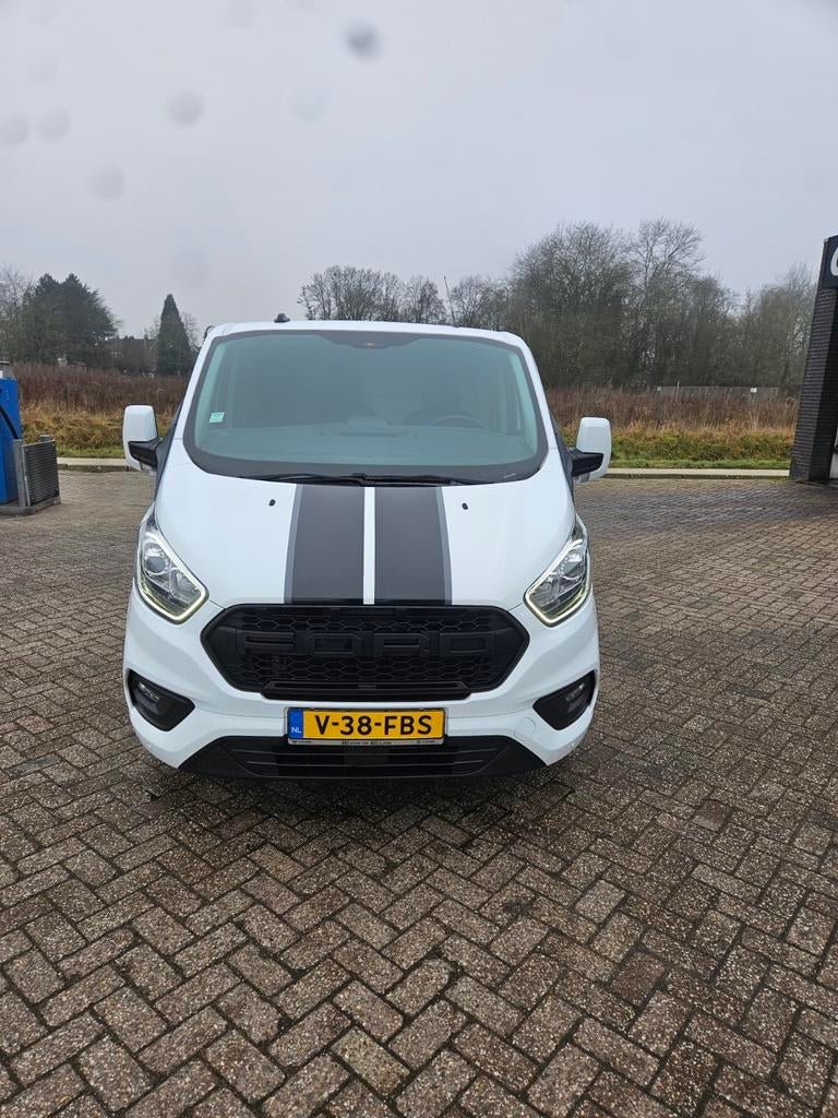 Ford Transit Custom H1 L2 | Weinig kilometers | 130 PK |, Auto's, Voorwielaandrijving, Zwart, 4 cilinders, Leder en Stof