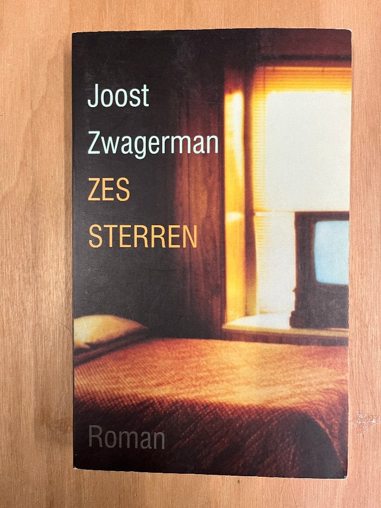 Joost Zwagerman - Zes Sterren (Roman), Ophalen of Verzenden, Zo goed als nieuw, Joost Zwagerman, Nederland