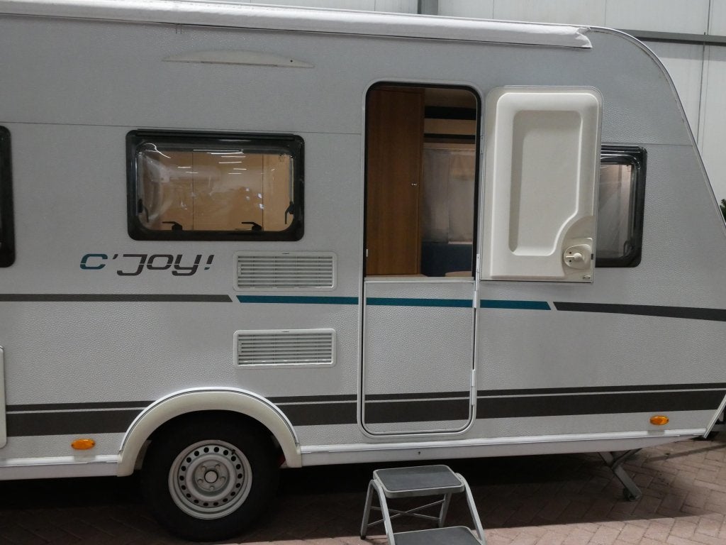 Dethleffs C'Joy 460 LE Dorema voortent, Bedrijf, Treinzit, Dethleffs, 5 tot 6 meter