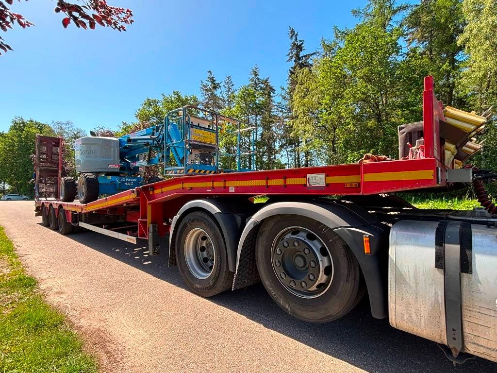 Faymonville euromax semi dieplader 3x steering lowbed uitsch, Auto's, Vrachtwagens, Overige brandstoffen, Bedrijf, Aanhangers en Opleggers